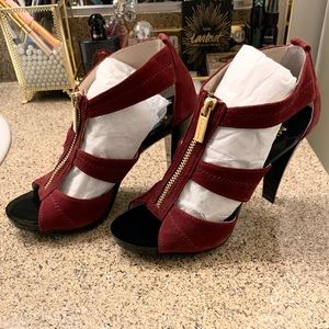 *NEW* Michael Kors Berkley T Strap sandal heels burgundy suede zip up
